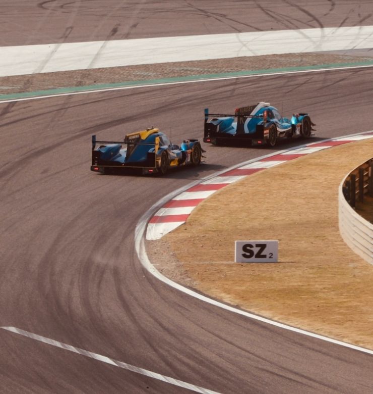 Race cars on track