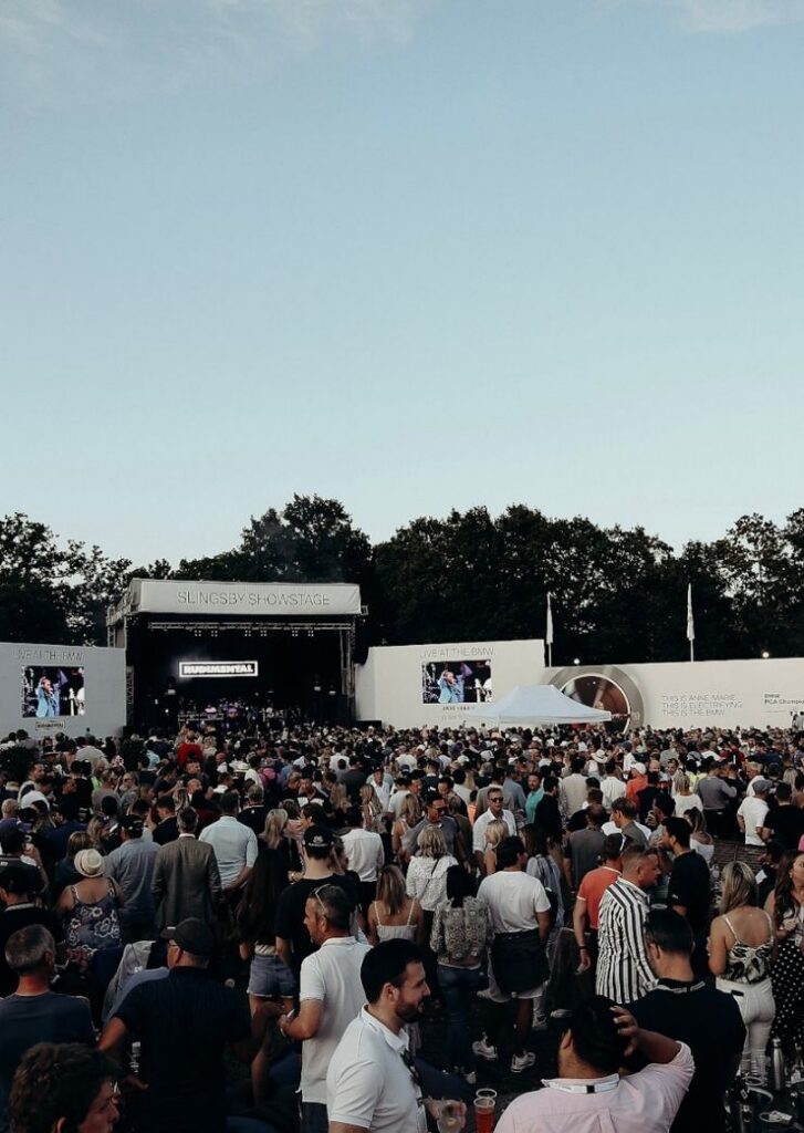 crowd listening to live music