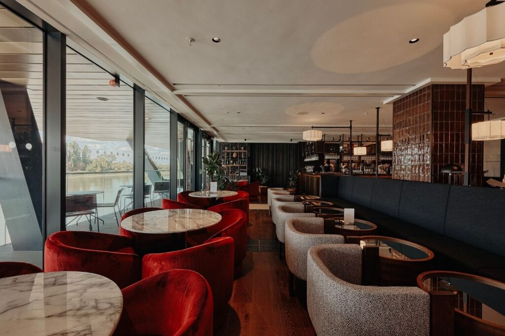 Package-image-fulham-the-waters-edge