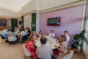 Package-image-stock-club-lounge